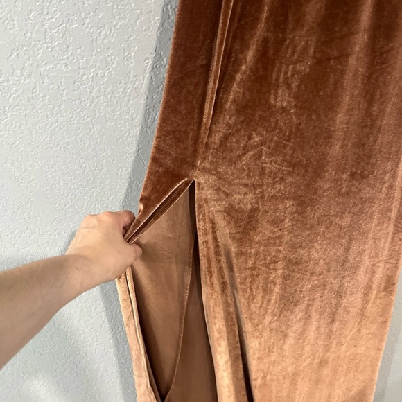 Baltic Born Tatiana Velvet One-Shoulder maxi dress - Picture 4 of 6